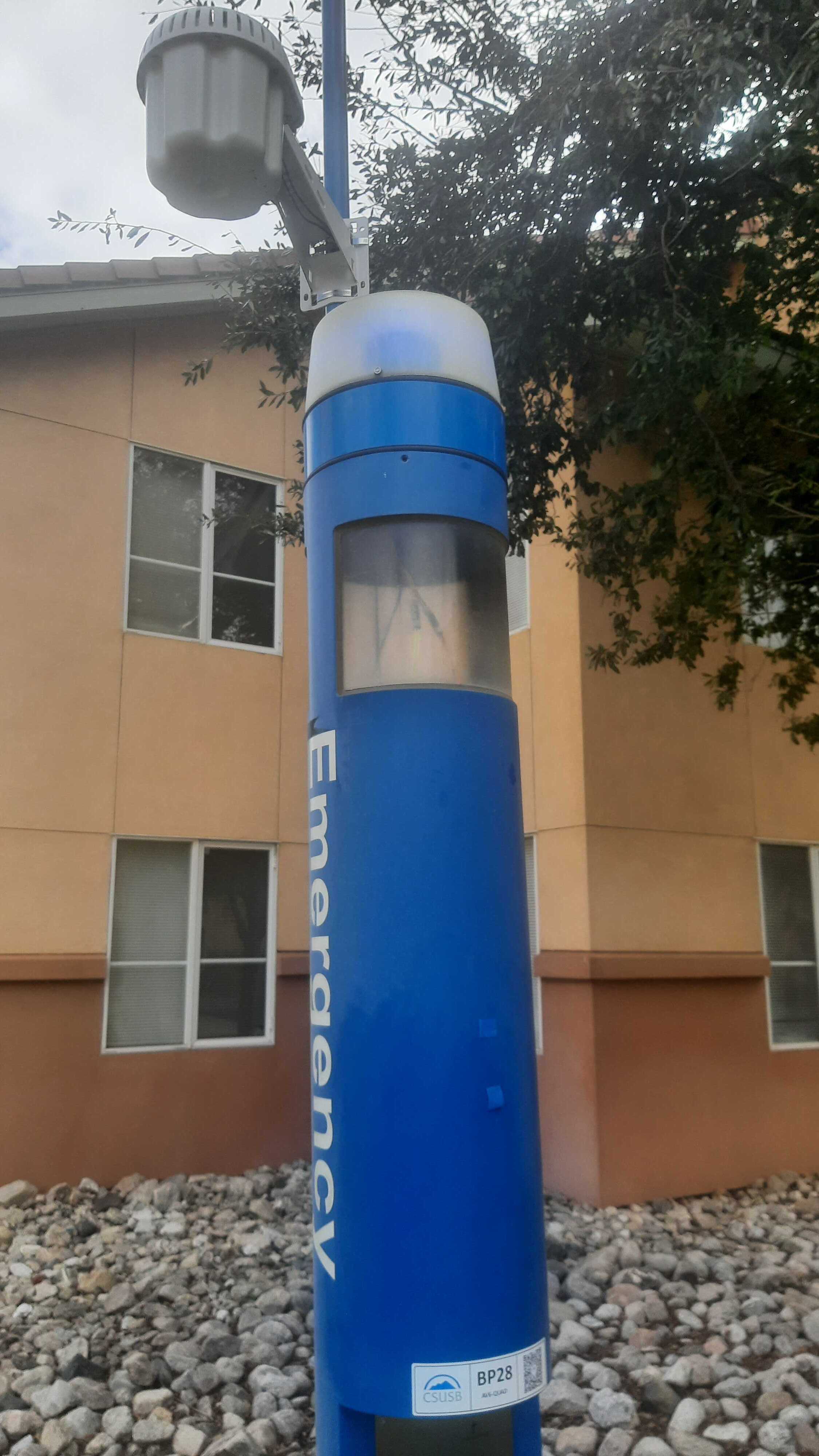 emergency blue pole